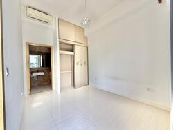 Boathouse Residences (D19), Condominium #501306661